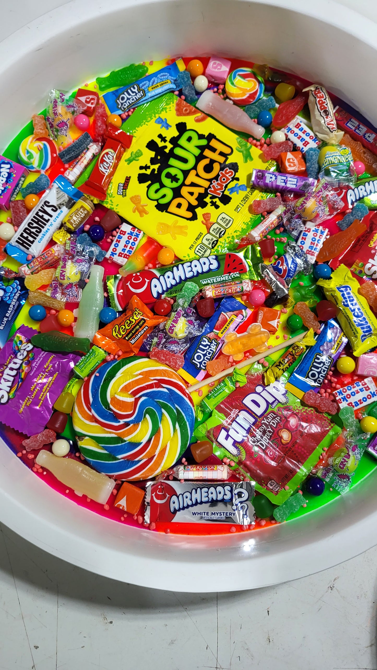 Candy Resin Table 18"