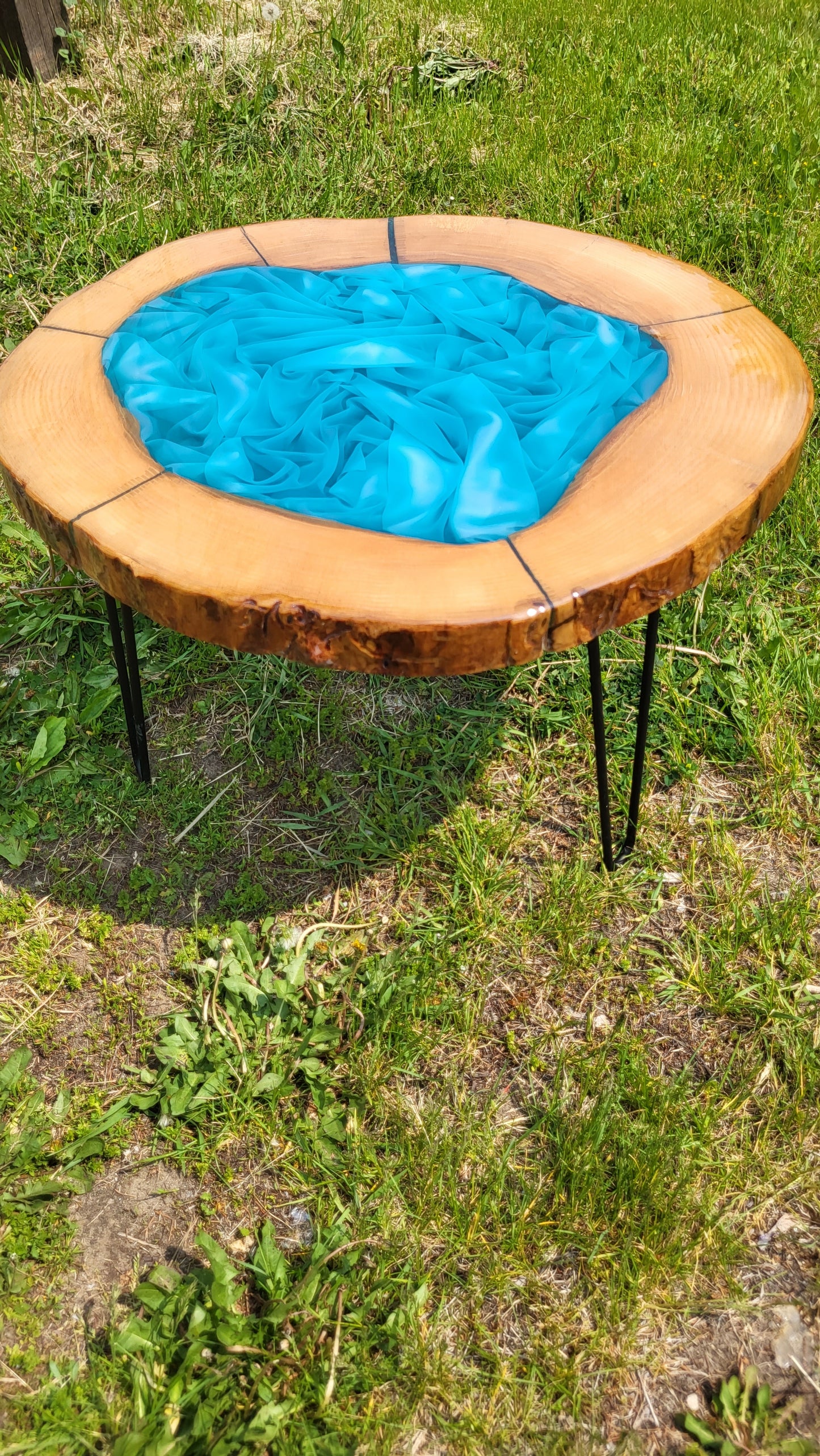 Chiffon Table