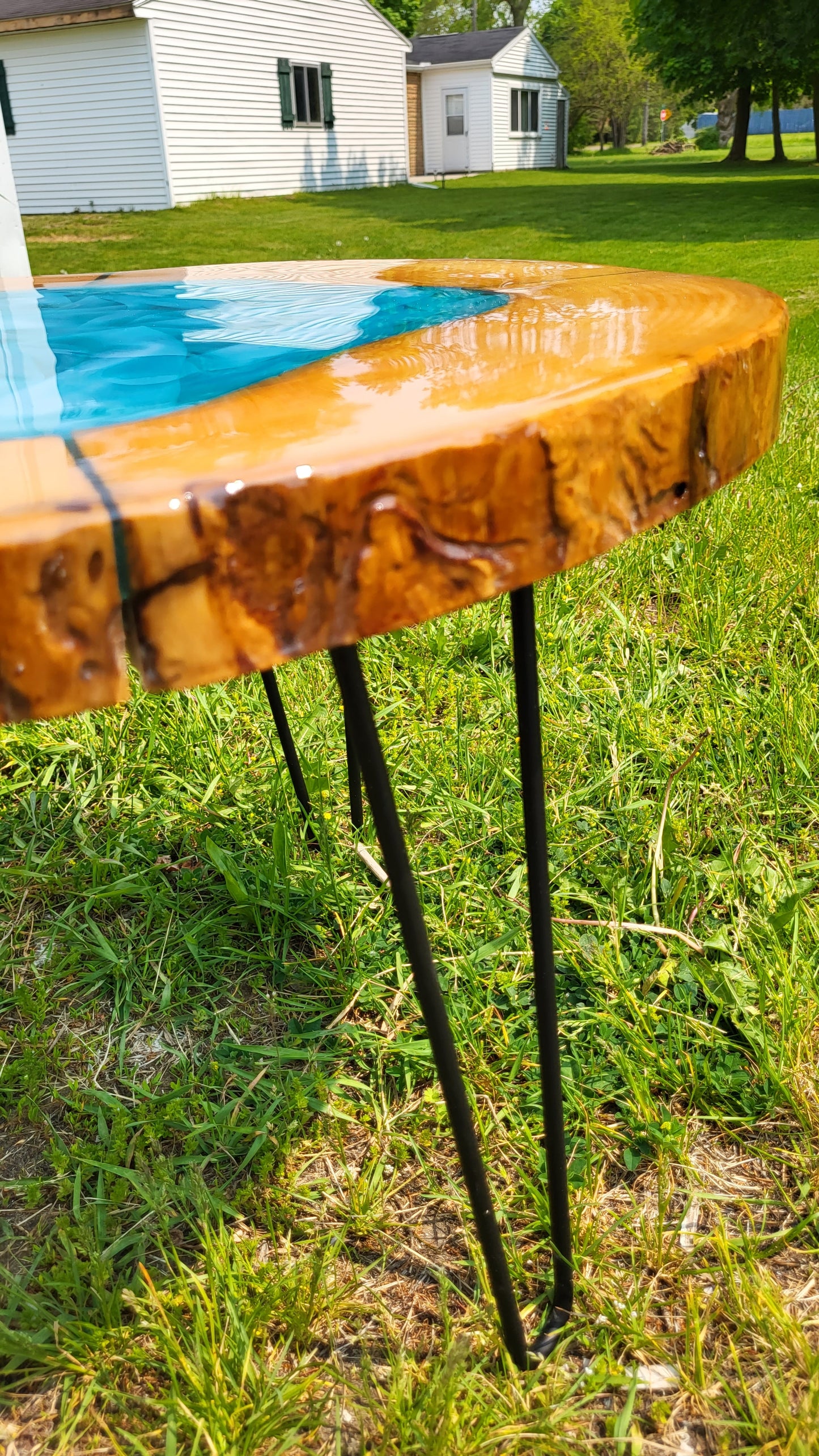 Chiffon Table