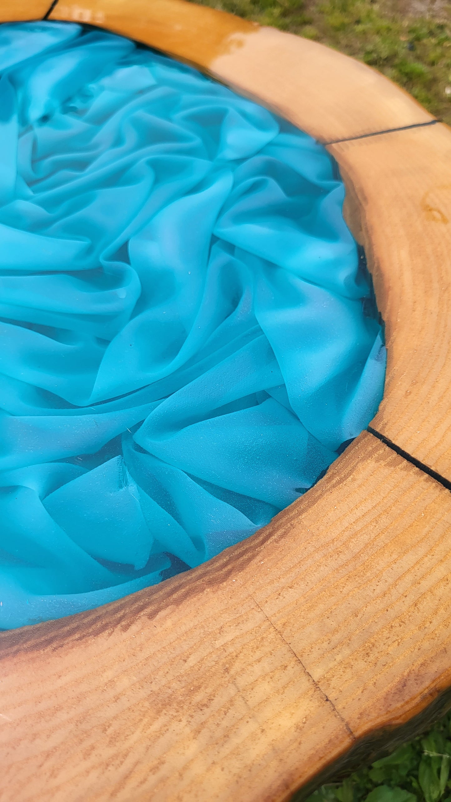 Chiffon Table