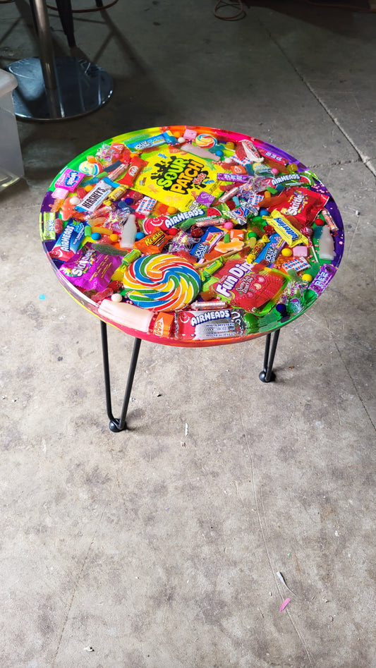 Candy Resin Round Table 24"