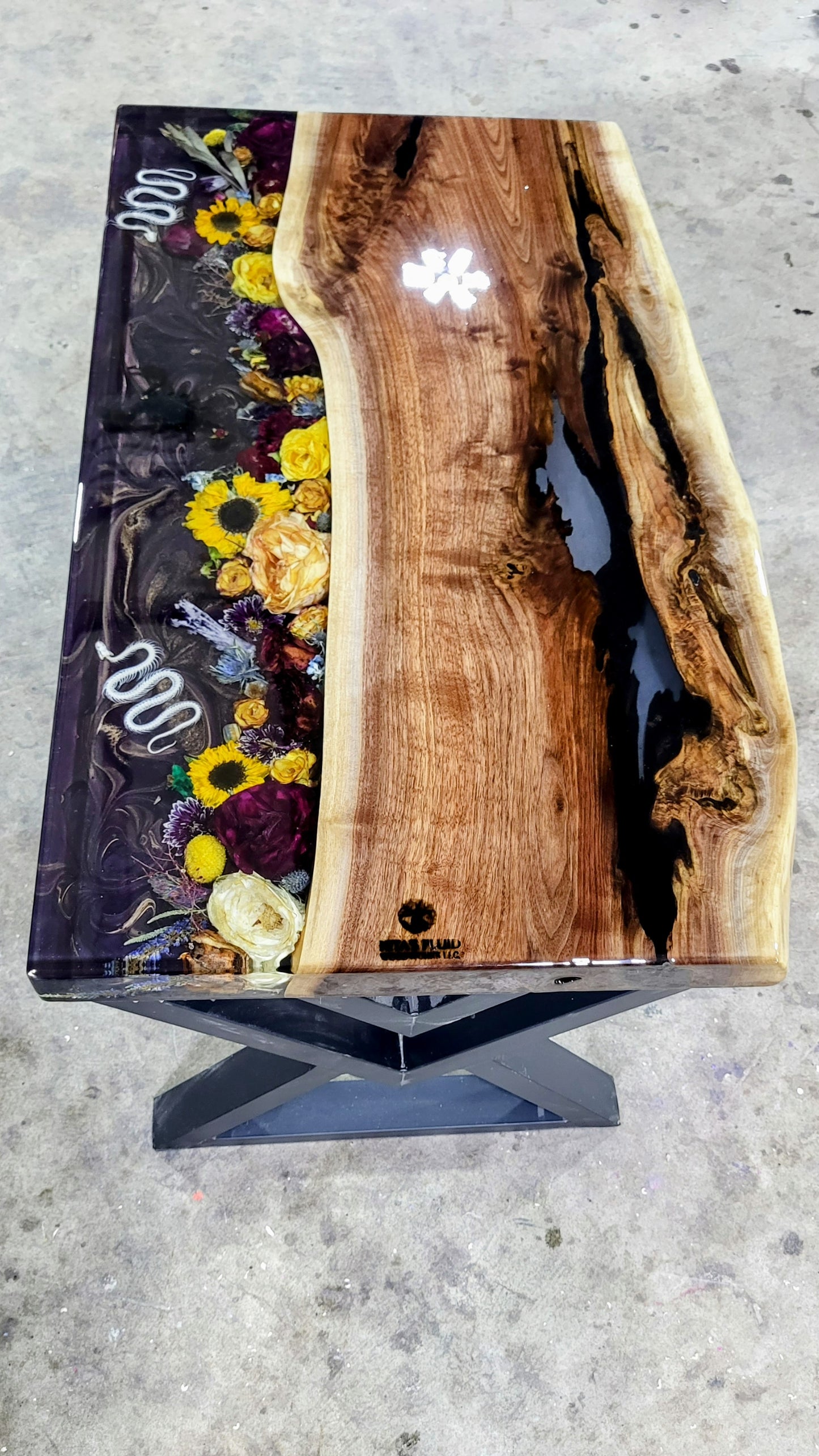 Flower Snake Table