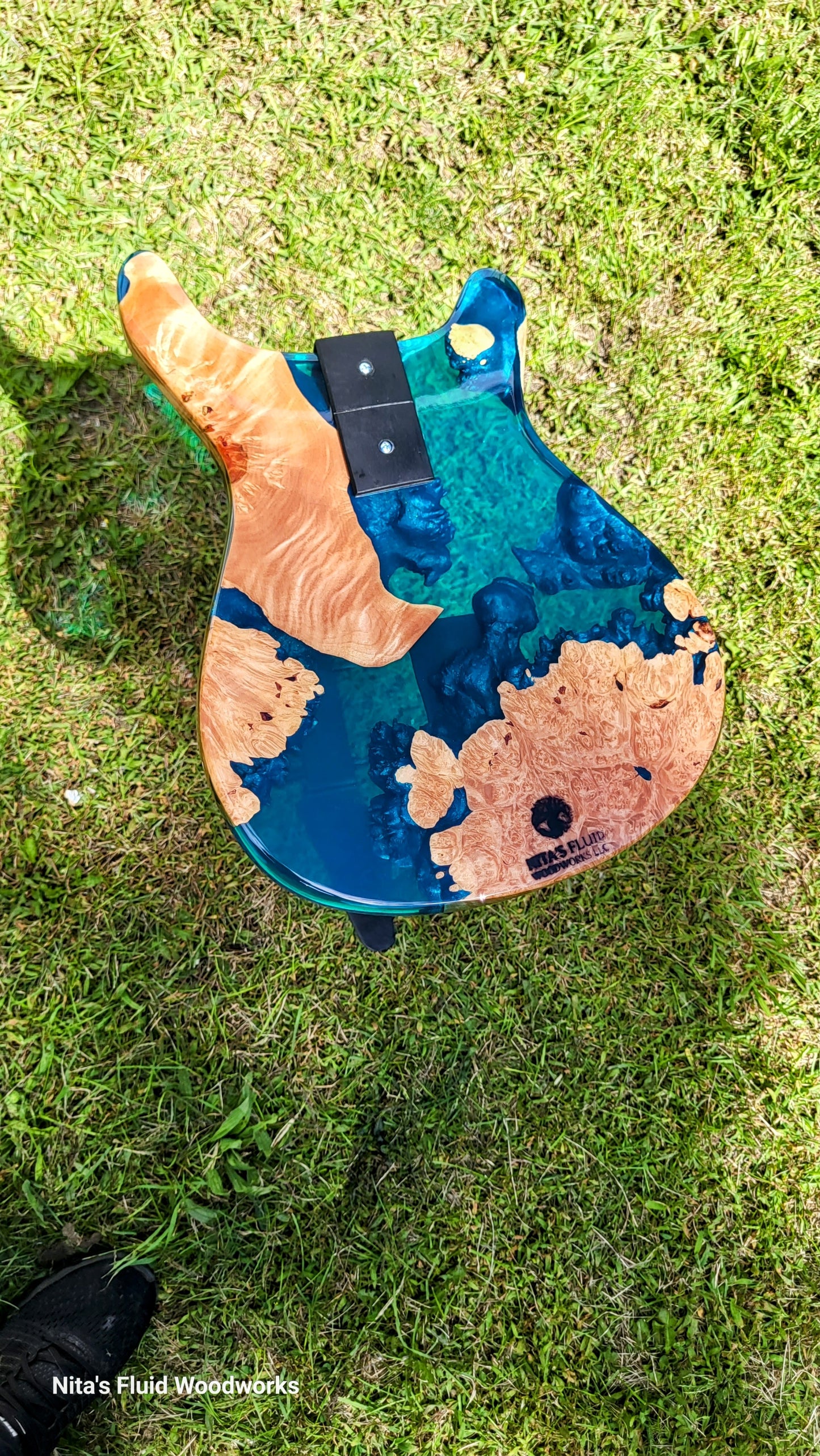 RESIN GUITAR TABLE