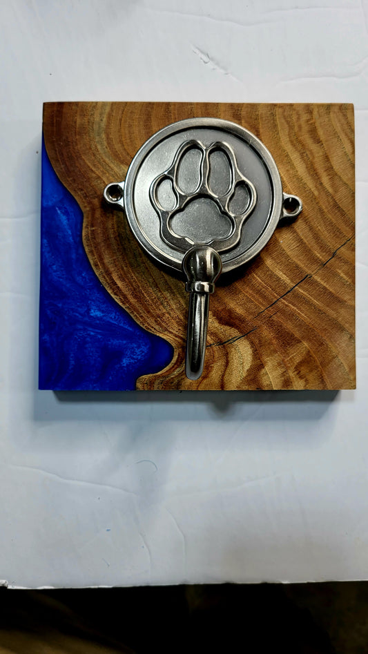 Blue Leash Dog Hanger