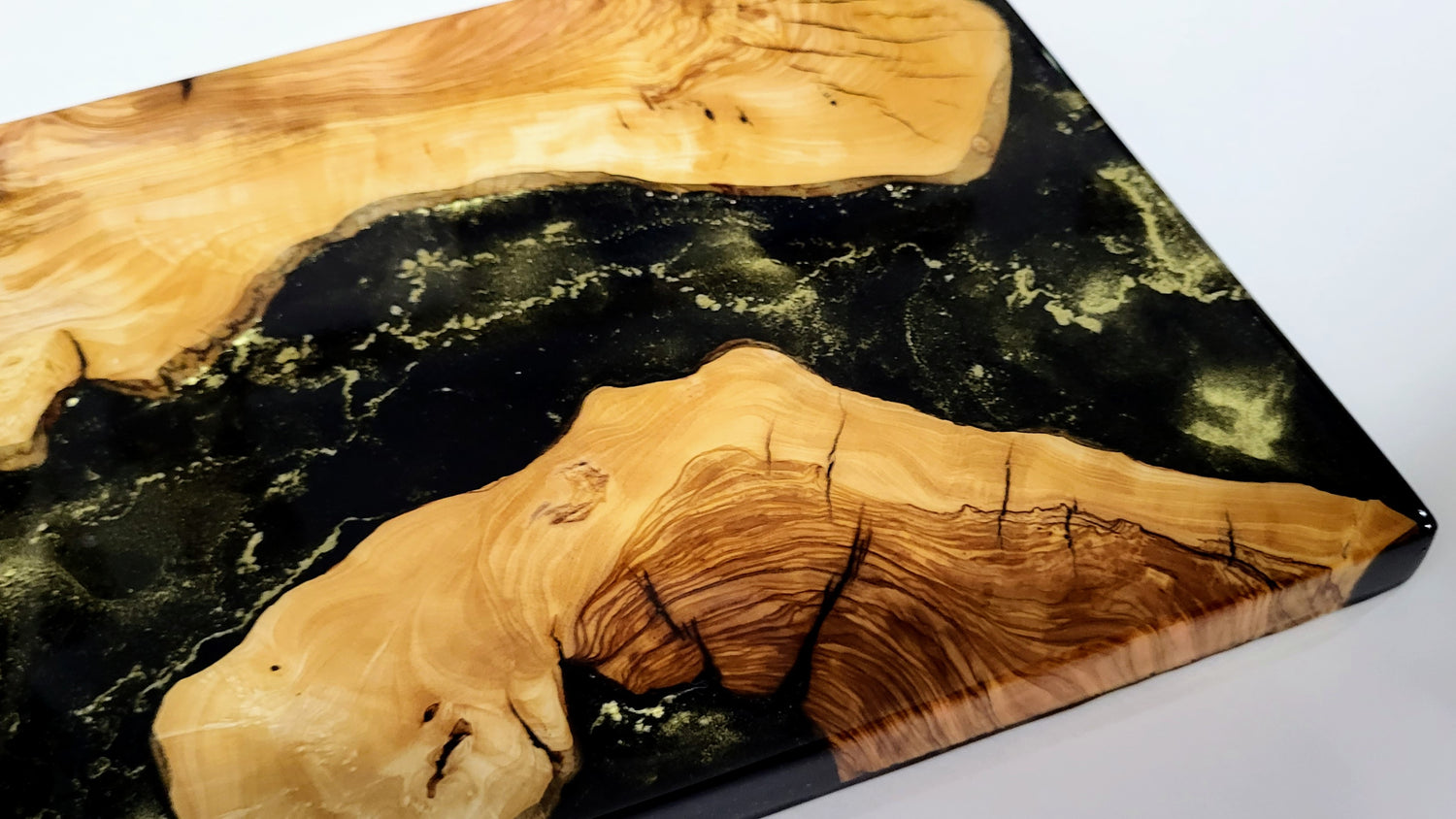 Resin Chess Board – Nita's Fluid Woodworks