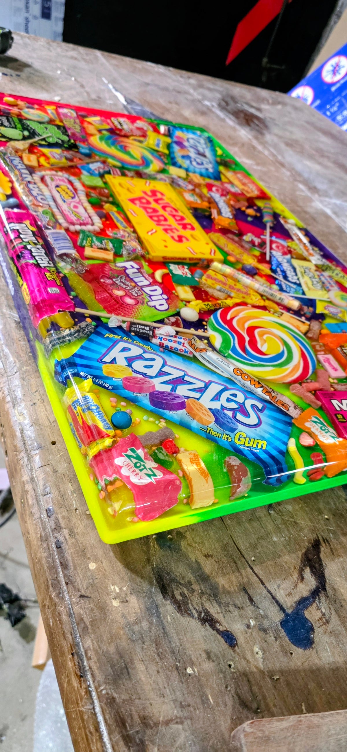 CANDY TABLE
